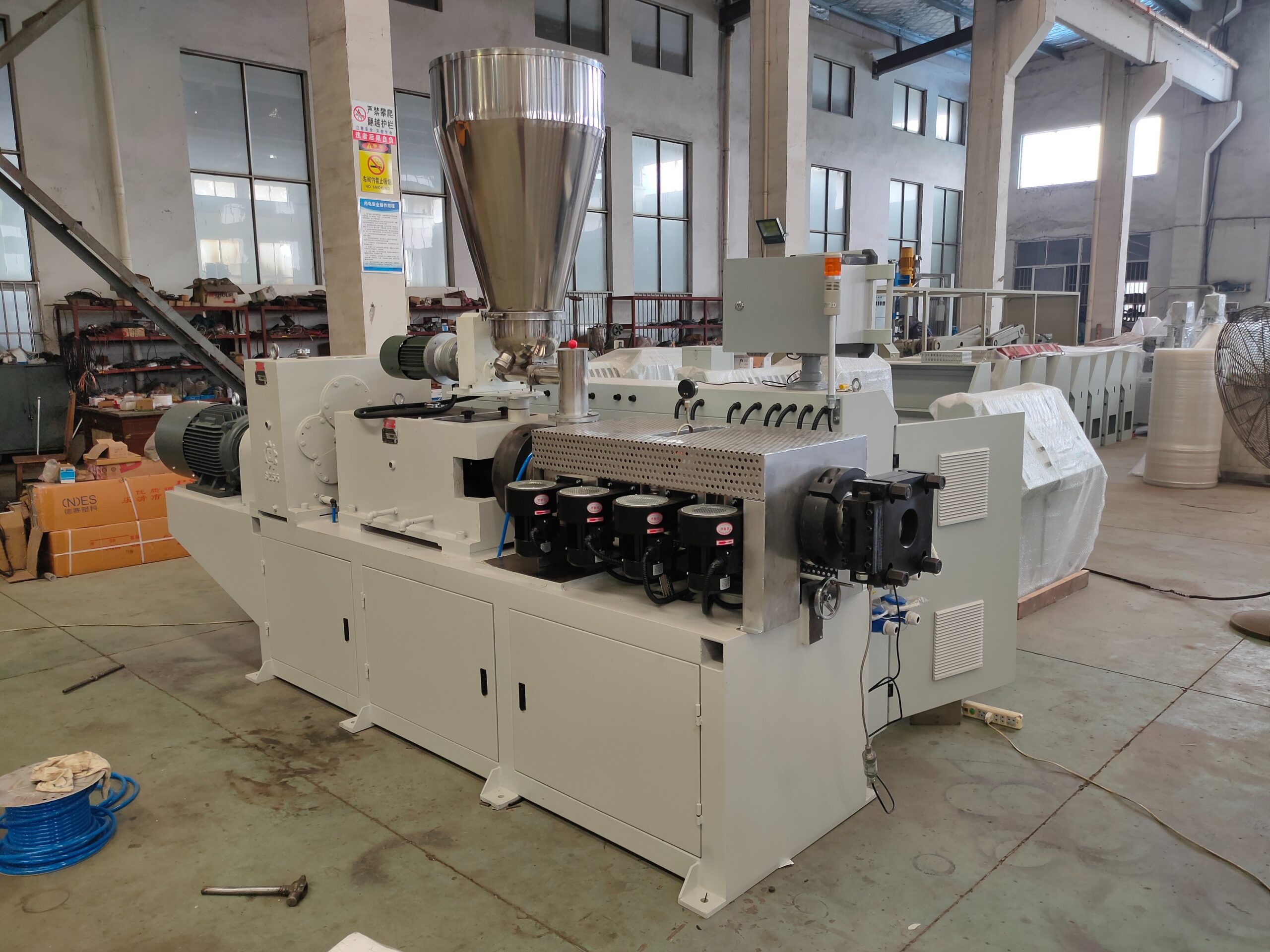 Extrusion Machine
