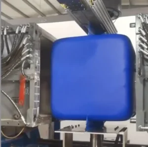 275Gal Multi Layer Co Extrusion Blow Molding Machine with HDPE and Engine for Barrier Container