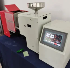 8 Ton Hydraulic Horizontal Desktop Mini Injection Molding Machine with CE Certification for PET ABS PP PA PC Materials