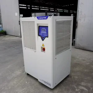 8HP 19.6kw Inside Tank and Water Pump Rubber and Plastic Industry Air Cooled Chiller