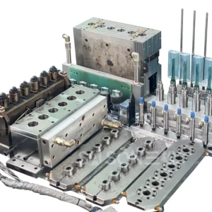 Automatic 4 Cavity Plastic Injection Moulds for PET Bottles High Quality Steel Mold