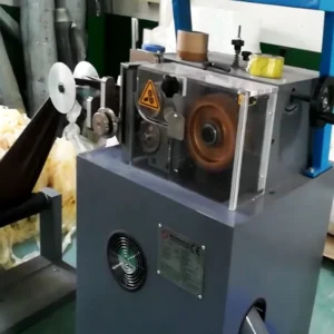 China Hongfeng PP Plastic Film Waste Defective Reject Trim Edge Tape Belt Yarn Roll Granulation Clean Recycle Machine Equipment