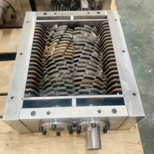 Dete SUS304 Double Shaft Waste Crusher Blade Shredder Chassis Parts