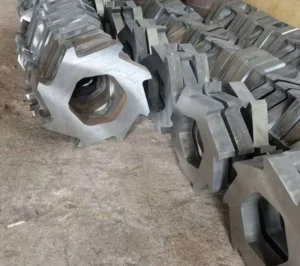 Double Industrial Plastic Shredder Blades and Crusher Knives with Rubber Machine Parts for Waste Recycling