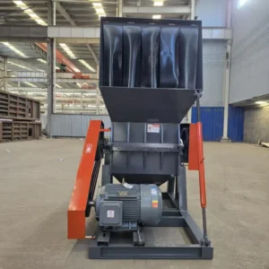 Equipped with Soundproof Partitions Plastic Crusher for Pipe Prices of Plastic Crusher Machine Plastic Scraps Crusher