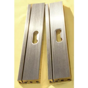Factory Directly Punch Hole Sealing Jaws With Punch Hole Cutter
