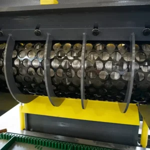 Heavy Duty Single Shaft Waste Plastic Recycling Machine with Belt Conveyor Shredder Cyclone Collector 380V 117.5kW 7.4t