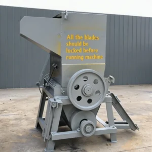High Capacity 1000kg h Small Plastic Bottle Crusher CE Certified Waste Lump Shredder Recycling Machine PET PC Plastic