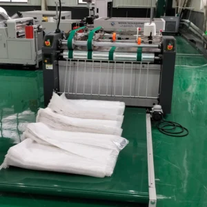 High Speed PE Film Liner Inserting Cutting Sewing Machine PP Bag Woven Bag Making Machine