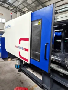 Horizontal Hydraulic Injection Blow Molding Machine for ABS PVC PET PP Materials Small Household Parts