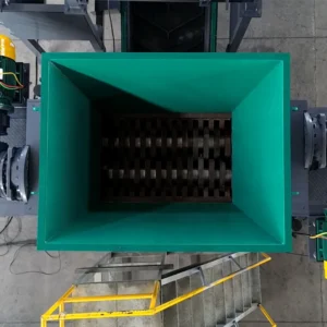 Industrial Pre Shredder for Contaminated Plastic Waste with Metal Content