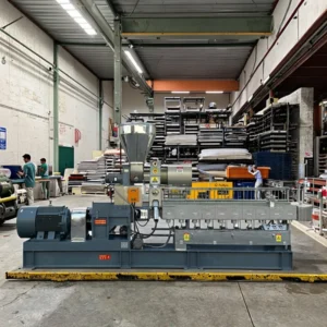 Plastic Pelletizer Machine Twin Screw Granulator 300 500kg h for Modified Plastics