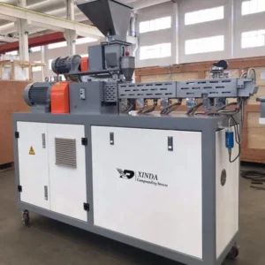 Small Mini Plastic Pellet Compounding Parallel Co-rotating Twin Screw Extruder SHJ-20 Lab Use