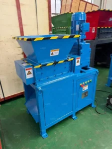 Small Scale Portable Metal Scrap Crushing Machine Metal Crusher Machine Small Double Shaft Shredder