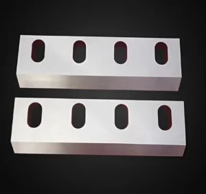 Small Square Blade Shredder Single-Shaft Plastic Waste Pipe Crusher Knife for Home Use on Barrel Spare Parts