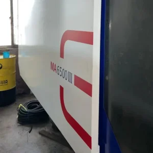 Used Mini Desktop Injection Molding Machine for Processing Screw Cap