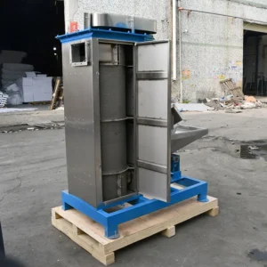 Vertical Plastic Recycling Dewatering Machine Stainless Steel Plastic Dehydration Dryer for Washed Plastics
