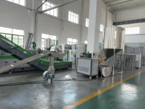 Waste Plastic Film Wet Plastic Scraps Recycling Pelletizing Line PP PE Crushed Material Granulating Machine
